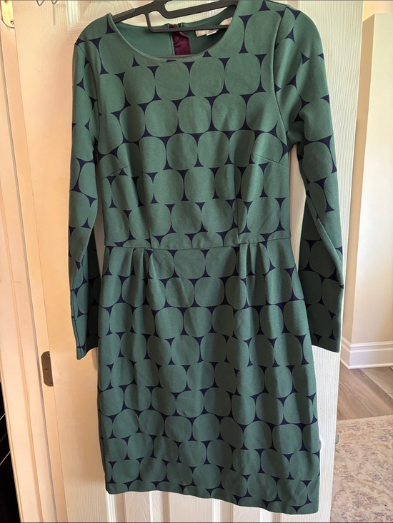 Boden Dresses & Skirts - Boden Green Long-Sleeve Geometric Ponte Dress